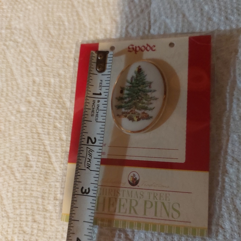 Christmas Spode holiday coat pin NIP